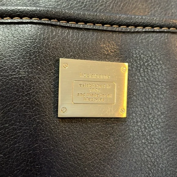 Liz Claiborne Handbag - Picture 2 of 11